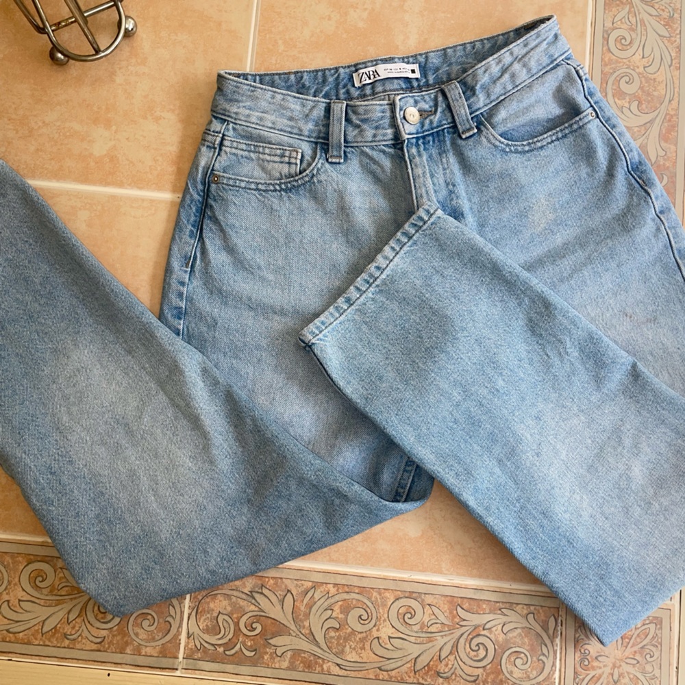 Light Blue, High Waisted Zara Jeans, Wider Leg Fit